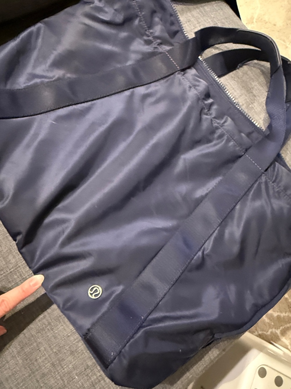 lululemon athletica Navy Everyday Tote - Picture 6 of 7